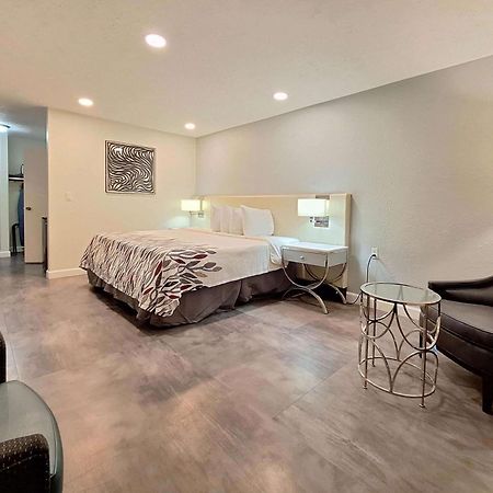 Travelodge By Wyndham Indianapolis Speedway Eksteriør billede