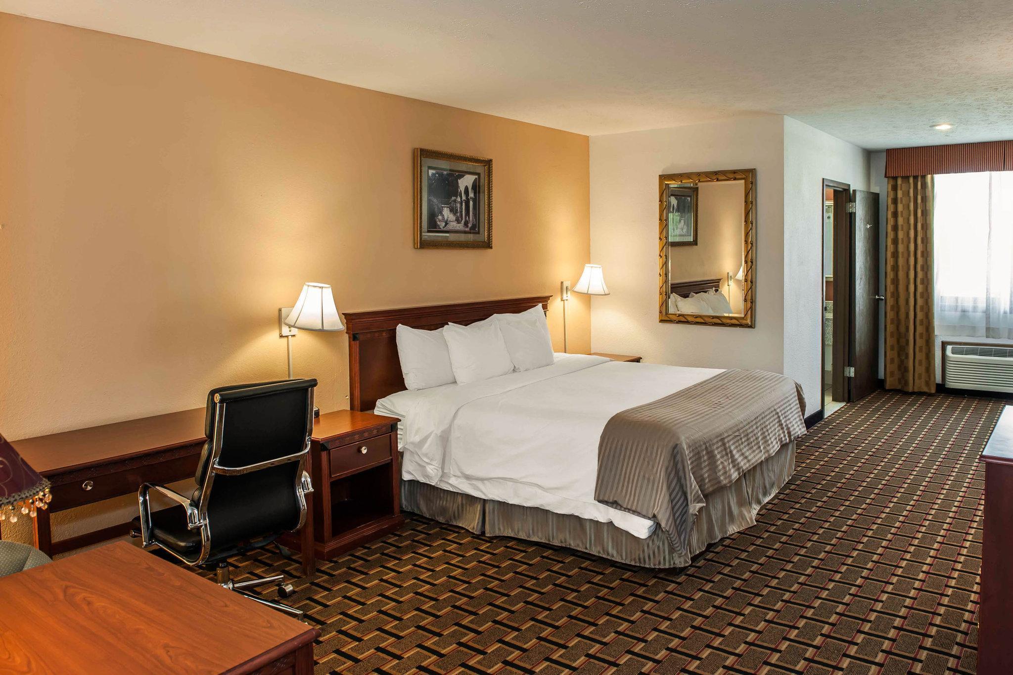 Travelodge By Wyndham Indianapolis Speedway Eksteriør billede